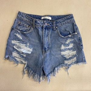 Boutique Cut Off shorts